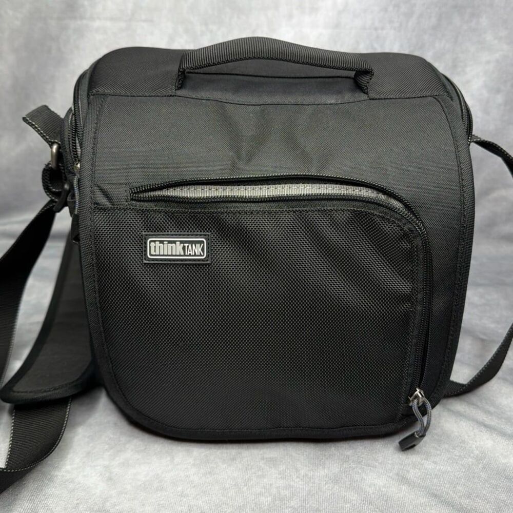 Think Tank Suburban Disquise 10 camera bag excellent